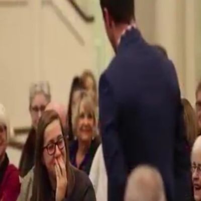 Dečko joj obećao da će upoznati njenog oca u crkvi: Prava istina je rasplakala! (VIDEO)