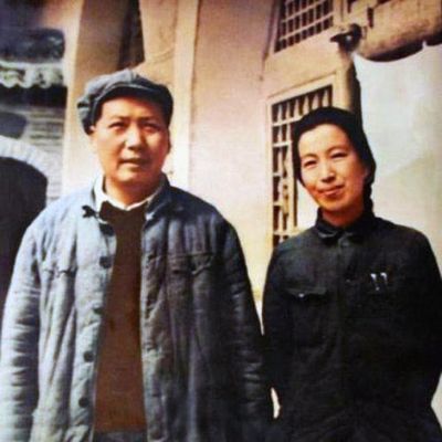 Žena mu podvodila device za orgije: Sablastan život Mao Cedunga i njegove supruge! (FOTO)