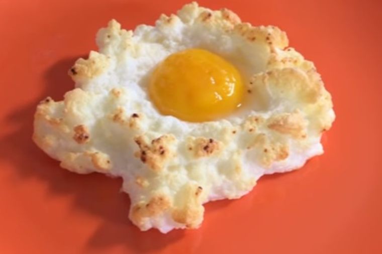 Jaja na oblaku, najukusniji doručak na svetu: Ceo svet pokušava da napravi hit obrok! (RECEPT)