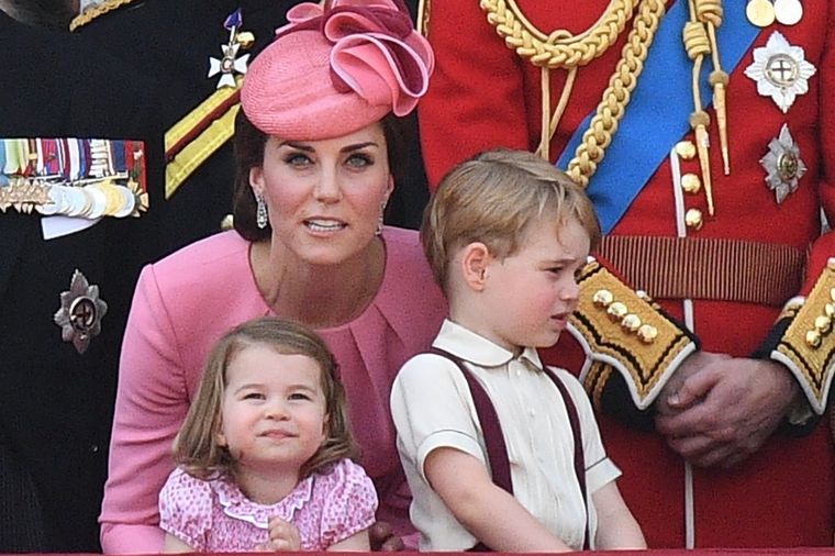 Kako malena princeza Šarlot menja britansku istoriju: Nije ni svesna! (FOTO)