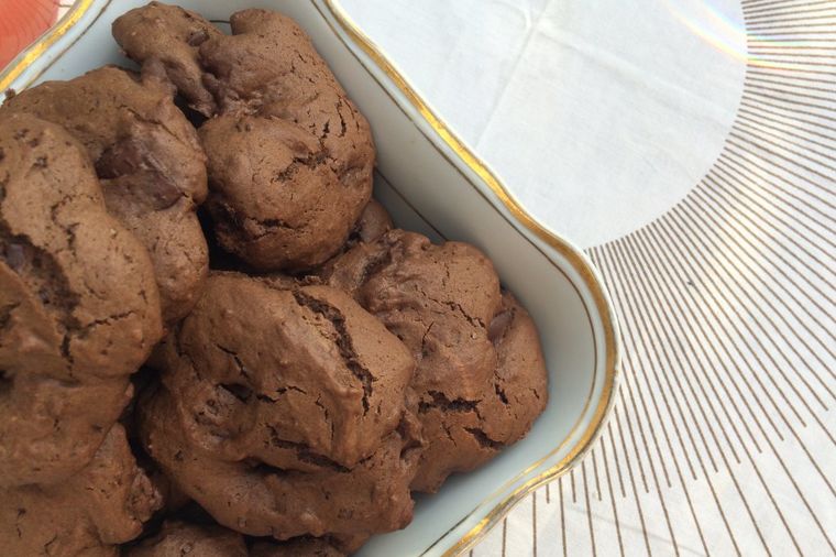 Brz i jednostavan recept: Zalogaji rastopljene čokolade u neodoljivim kolačićima (FOTO)