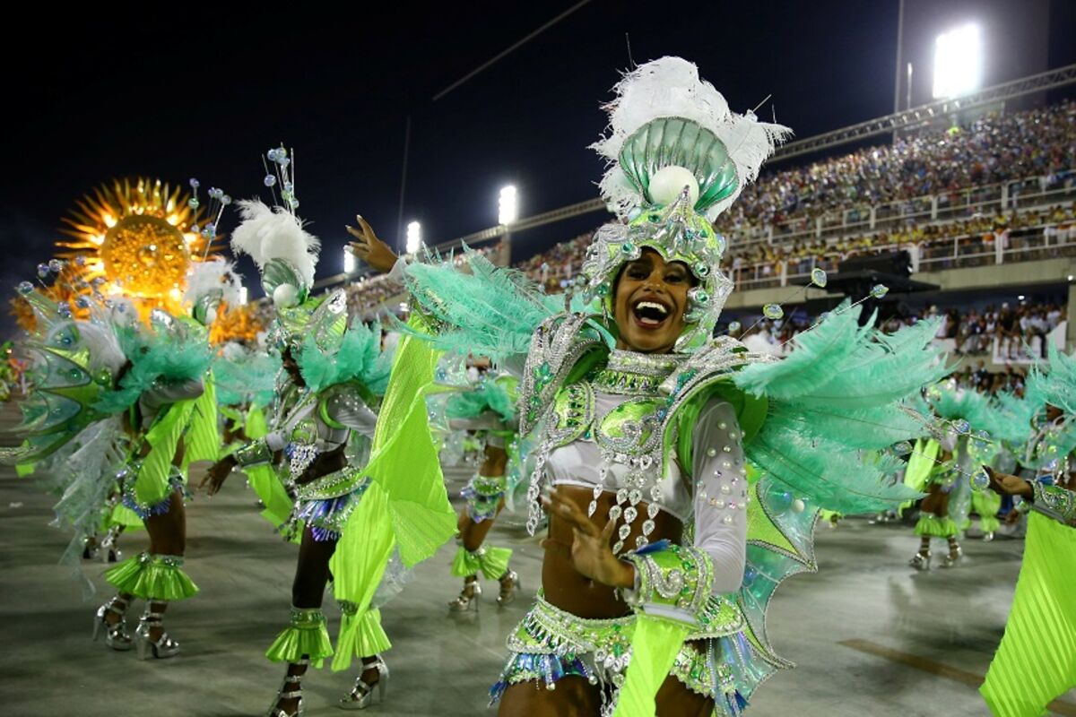Описание карнавала в бразилии