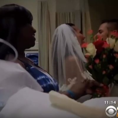 Želeli veliku svadbu, morali da menjaju plan: Dirljiva scena venčanja u bolnici! (VIDEO)