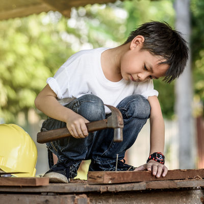 Spisak poslova koje deca u Srbiji više nikad ne smeju da rade: Čak ni kao pomoć roditeljima