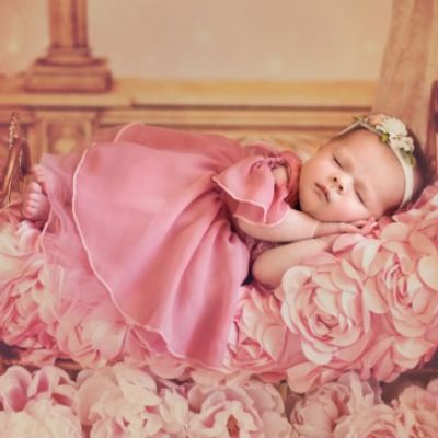 Dok bebe spavaju, ona pravi čuda: Ovako izgleda najlepši posao na svetu! (FOTO)