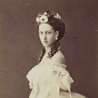 Najlepša kraljica 19. veka doživela najgore tragedije: Sahranila sina i sa njim svoju sreću! (FOTO)