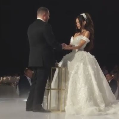 Ruska svadba najskuplja u 2017: Milijarder oženio Kseniju, darivao je preskupim poklonom! (FOTO)
