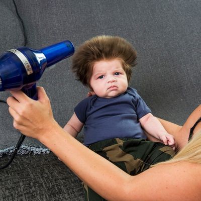 Sećate se bebe rođene sa najluđom frizurom? Ovako izgleda danas! (FOTO)