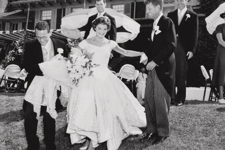 Priča o venčanici Džeki Kenedi: Tajna koju 900 svatova nije moglo ni da nasluti! (FOTO)