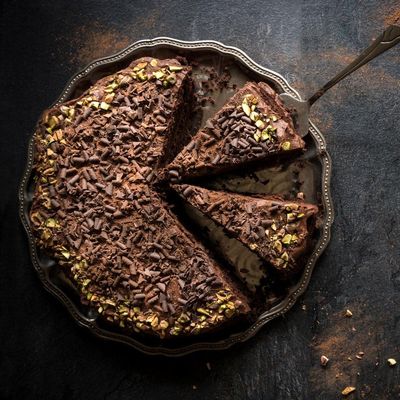 Šamponeze torta: Ukusan i sočan desert starih poslastičara! (RECEPT)