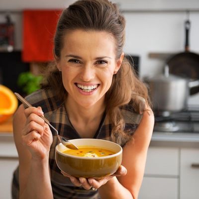 Oporavlja organizam, šiti zdravlje: Čudotvorna supa eliminiše prehladu za čas!  (RECEPT)