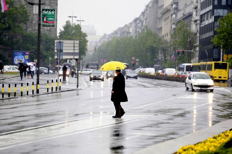 RHMZ izdao crveni meteoalarm: Sutra širom Srbije obilne padavine i oluje!