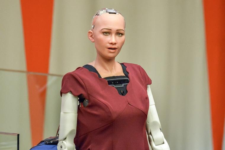 Upoznajte Sofiju: Prvi robot na svetu koji je dobio državljanstvo! (VIDEO)