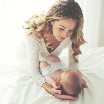 Savet zlata vredan: Snalažljiv tata otkrio trik da uspavate bebu za manje od minut! (VIDEO)