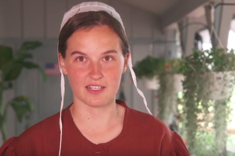 Amiška devojka prvi put otišla kod frizera: Ostala zapanjena nakon promene izgleda! (VIDEO)
