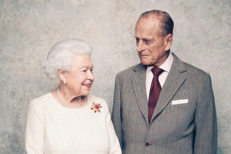 Britanska kraljica Elizabeta II i princ Filip proslavili 70. godišnjicu braka: On je moja snaga! (FOTO)