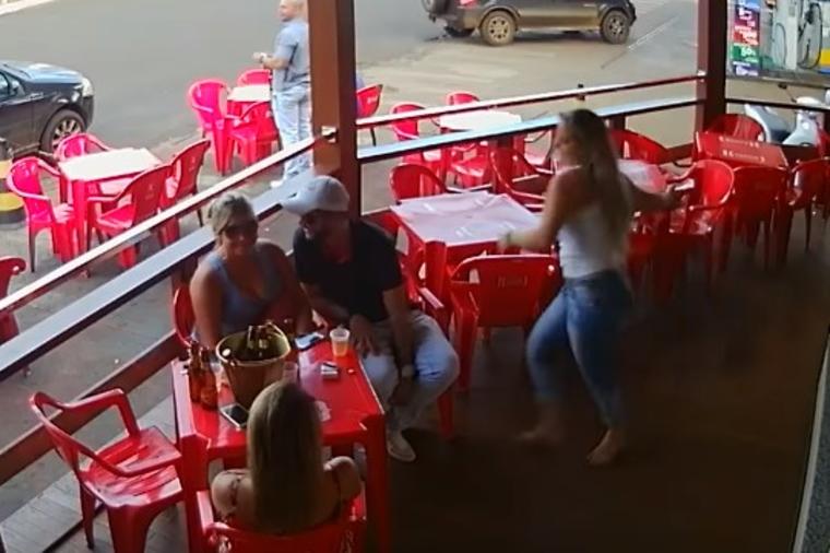 Žena uhvatila muža sa ljubavnicom: Ovakvu scenu još niste videli! (VIDEO)