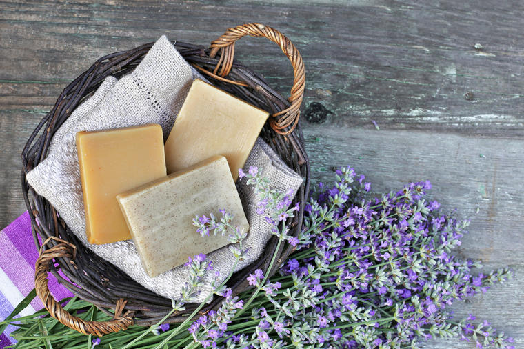 Kako da napravite domaći sapun od masti: Naše bake su ga stalno koristile! (RECEPT)