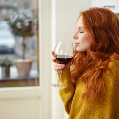 Naučno dokazano: Crveno vino pomaže u borbi protiv propadanja zuba i bolesti desni!