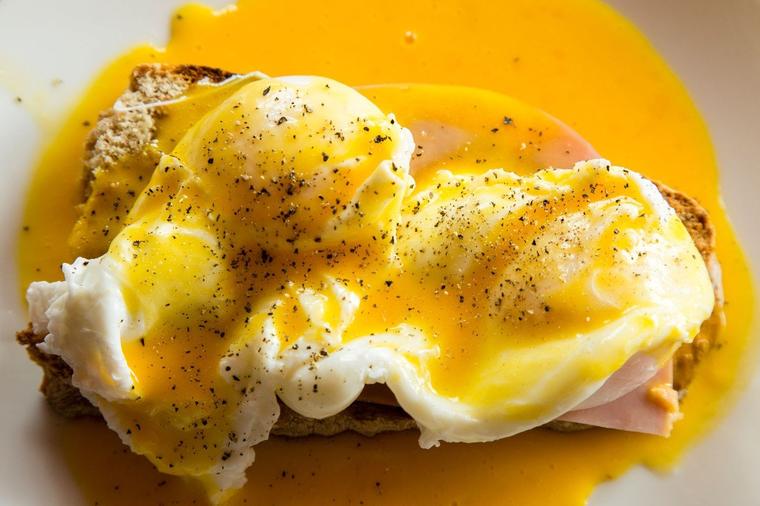 Šta kažu stručnjaci: Evo koliko je jaja nedeljno u redu da pojedete!