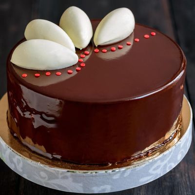 Staklena glazura za kolače i torte: Vreme je da i vi naučite taj trik! (RECEPT)