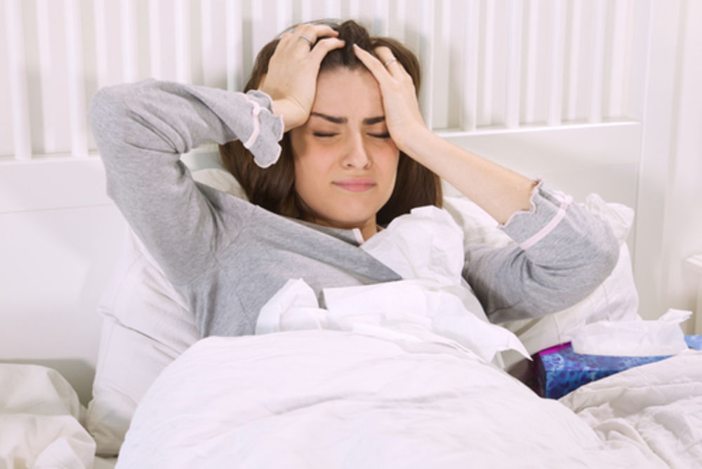 Prvi simptomi su slični prehladi ili gripu  