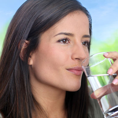 Kada ne treba piti vodu: U telu nastaje zbrka, javljaju se ovi simptomi!