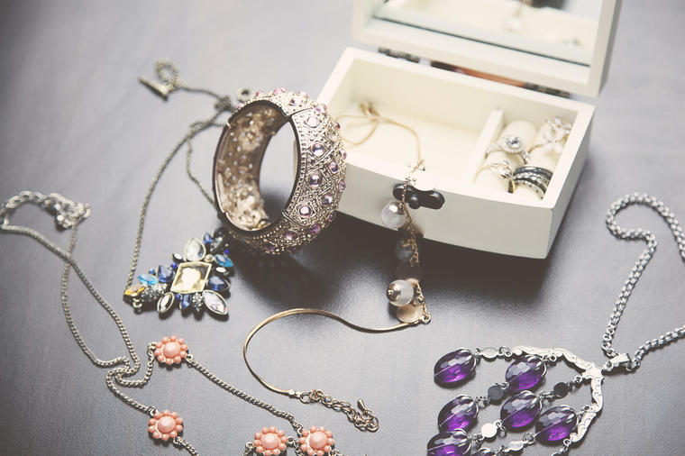 I najobičniji stajling pretvaraju u senzaciju: Top komadi nakita za smele dame! (FOTO)
