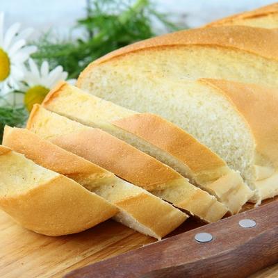 Trik da bajat i skoreo hleb postane svež: Mek i krckav, kao da je tek pečen!