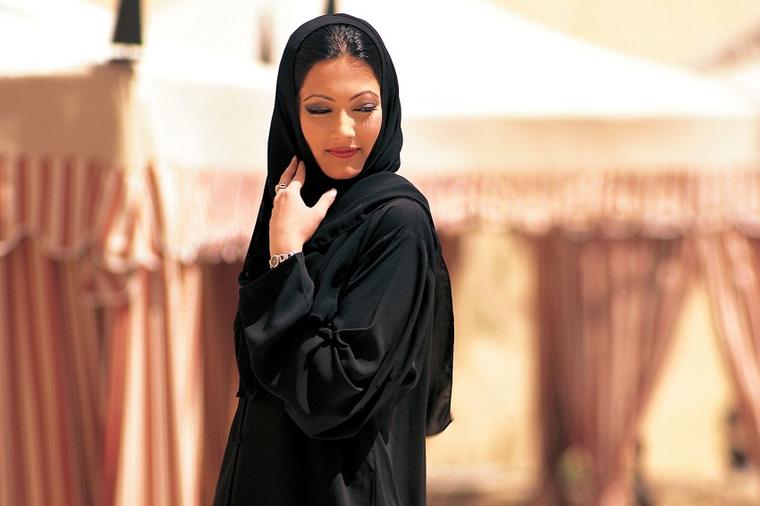 Ko je nosio haljine na Nedelji mode u Saudijskoj Arabiji: Svet je u potpunom šoku! (VIDEO)