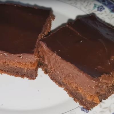 Brz čokoladni kolač: Ovako jednostavan i ukusan recept još niste probali! (FOTO, VIDEO)