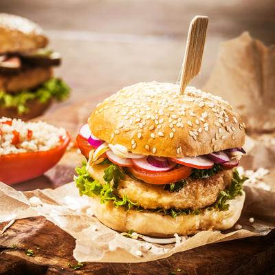 Zdravi burgeri bez mesa: Toliko ukusni da im niko neće odoleti! (RECEPT)