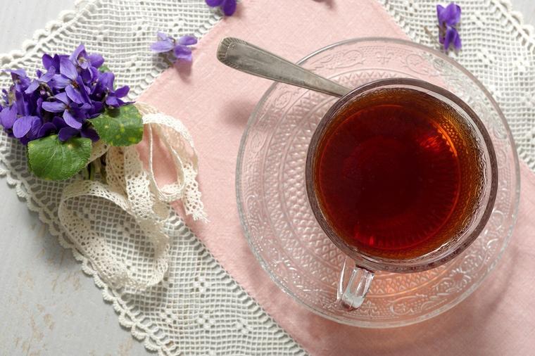 Ljubičice pomažu kod lečenja raka: Iznenadićete se za šta se sve može koristiti čaj od ovih mirisnih cvetova! (RECEPT)