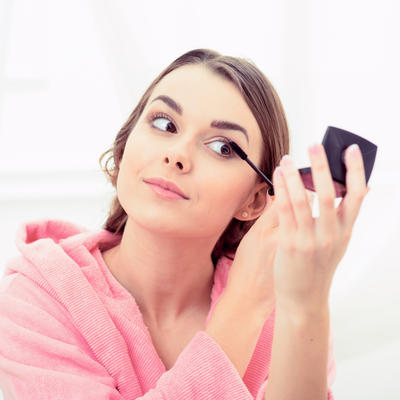 13 trikova za šminkanje za lenje žene: Ove brze savete ćete obožavati! (VIDEO)