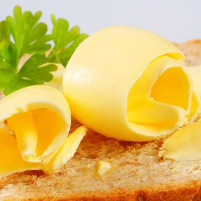 Domaći maslac: Napravite najsavršeniji namaz od samo 2 sastojka! (VIDEO)