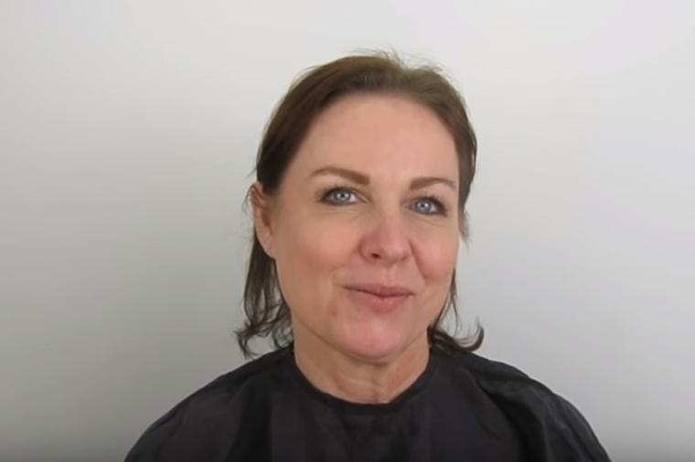 Imala je ekstremno tanku kosu: Nakon posete frizeru izašla iz salona kao druga žena! (VIDEO)