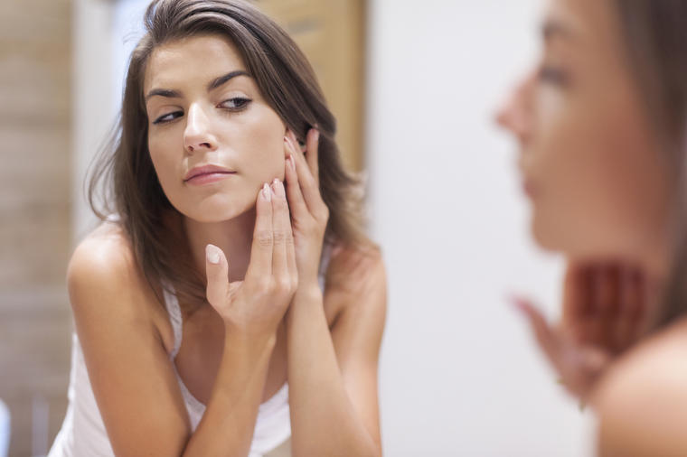 Brzo rešenje za problematičnu kožu: Napravite sami tonik protiv akni! (RECEPT)