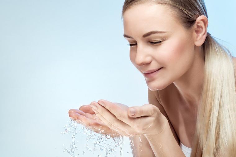 Neobični recepti za zdravlje lica: Počnite da se umivate na ovaj način!