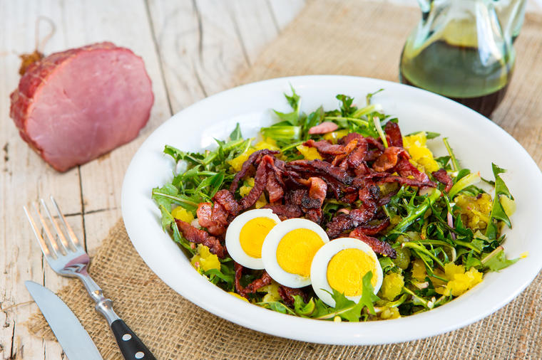 Iskoristite vaskršnja jaja: 4 salate koje će vas oduševiti! (RECEPTI)