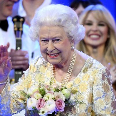 Kraljica Elizabeta prekinula tradiciju: Evo šta je uradila na svoj 92. rođendan! (FOTO, VIDEO)