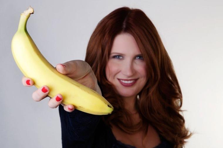 10 trikova sa bananom: Izbeljuje zube, odlaže i ublažava bore, polira srebro, hrani biljke