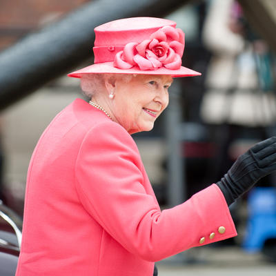 Drama na rođendanu kraljice Elizabete: Tradicionalnu proslavu prekinuo incident! (VIDEO)