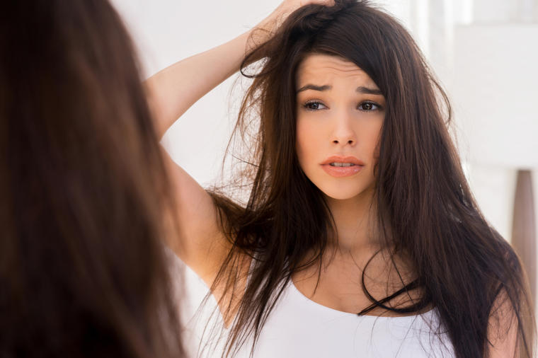 Probudile ste se sa lošom frizurom: Evo kako da je popravite za 5 minuta!