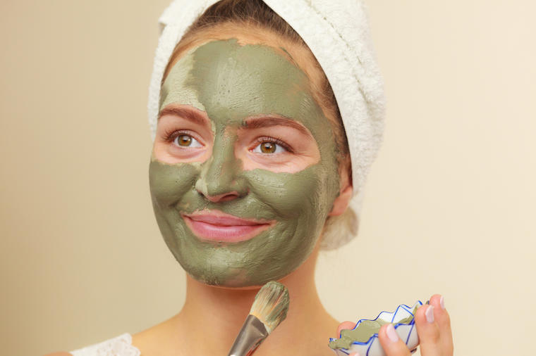 Napravite sami detoks masku od zelene gline: Kućni tretman za regeneraciju kože (RECEPT)