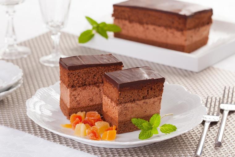Rigojanči: Torta sa debelim filom od čokolade kojom svaka domaćica može da se pohvali! (RECEPT)