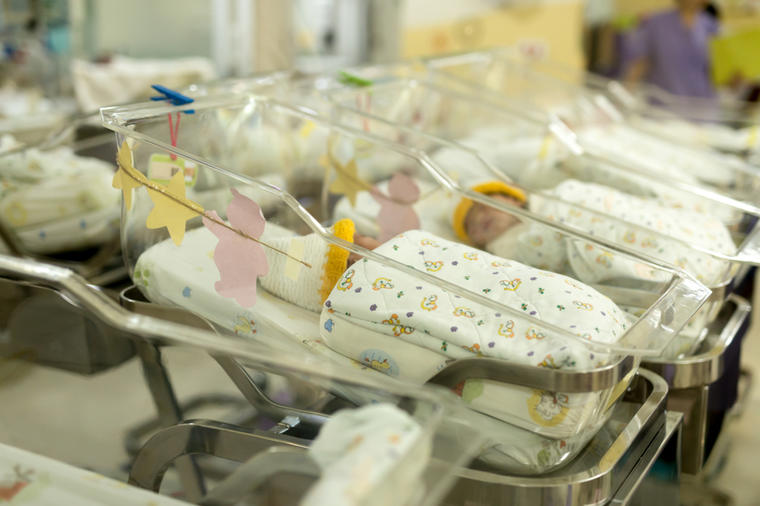Lepe vesti iz Novog Sada: Za dva dana rođene 23 bebe!