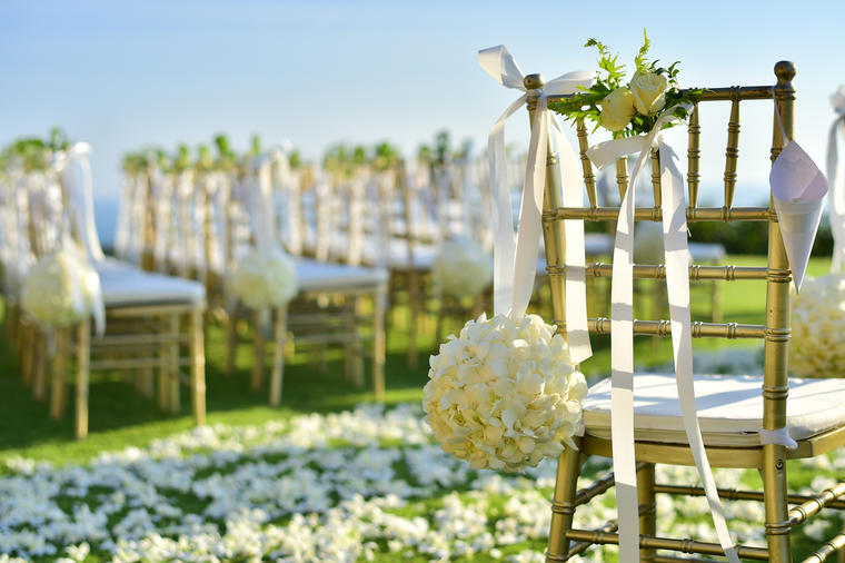 5 ključnih trendova za letnje venčanje: Detalji su najvažniji! (FOTO)