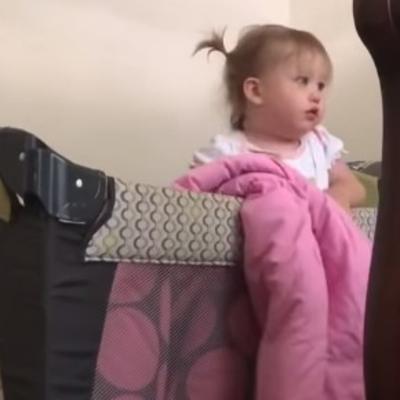 Beba je stalno bežala iz kreveca: Mama postavila skrivenu kameru, snimak odmah postao hit! (VIDEO)