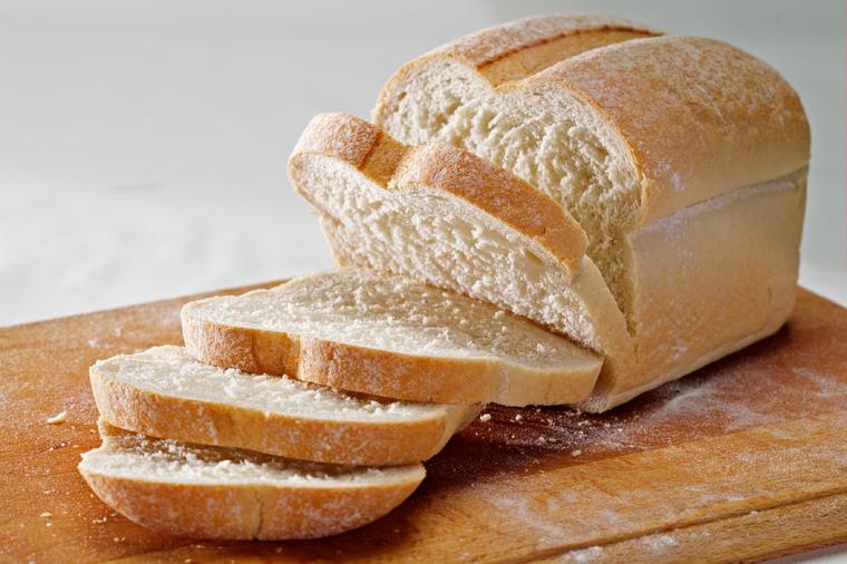 Nećete verovati: Ove 3 stvari će nestati kada prestanete da jedete beli hleb!