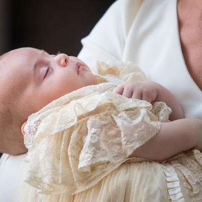 Princ Luis je najsrećnija beba na svetu: Pogledajte zašto! (FOTO)